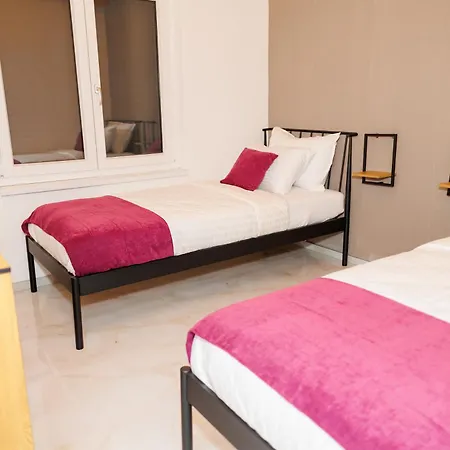 Merak House Villa *
